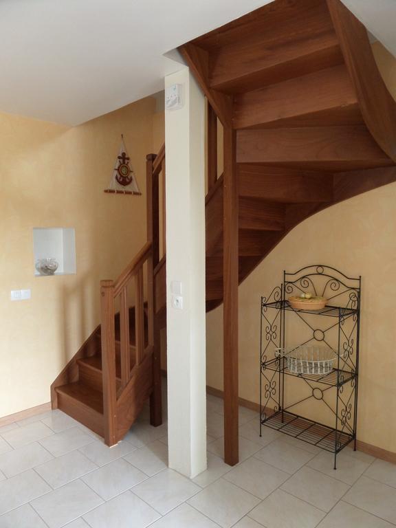 Gite des galets Saint-Léonard Extérieur photo
